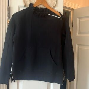 Tail women’s active pull over.